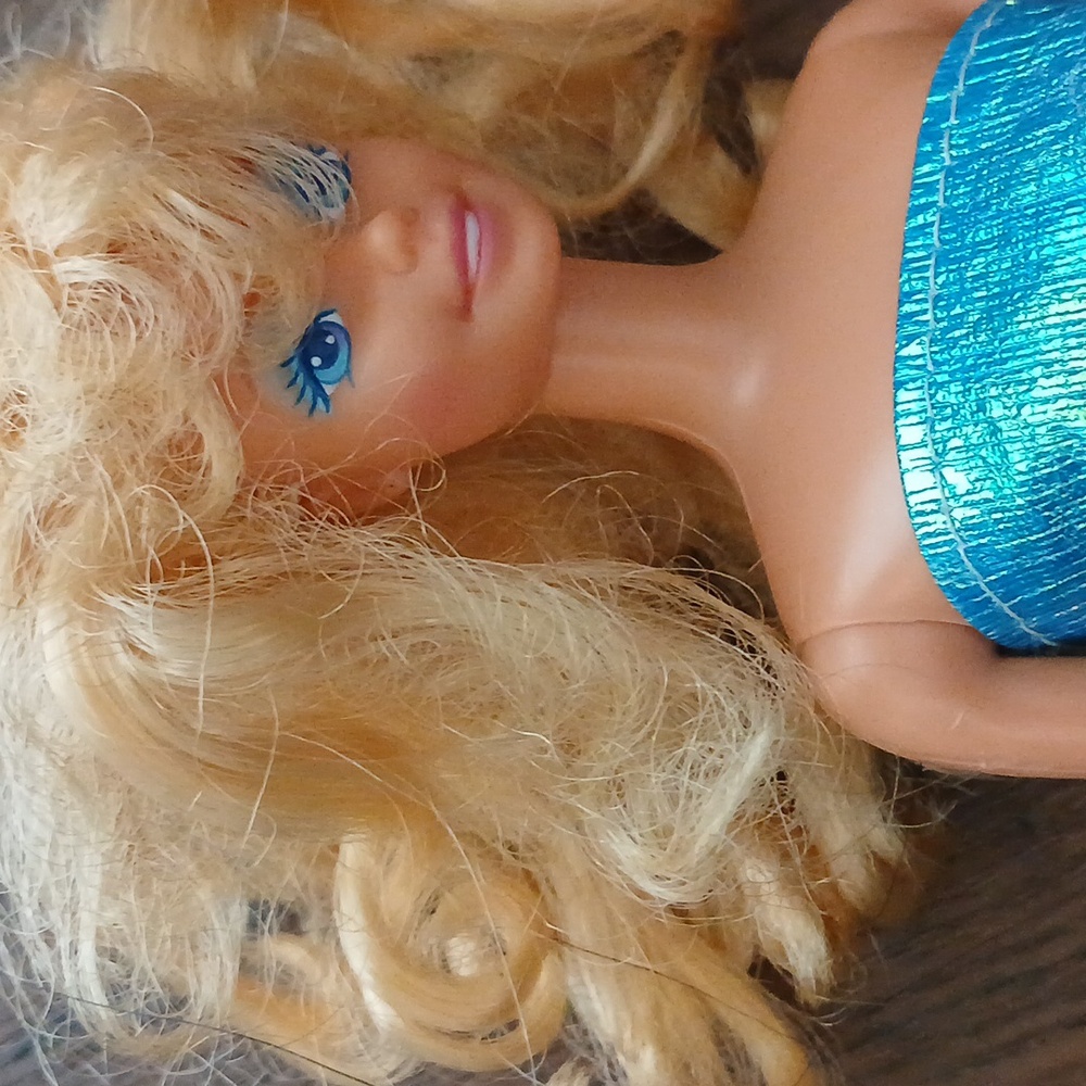 Barbie‎ - Picture 2 of 7